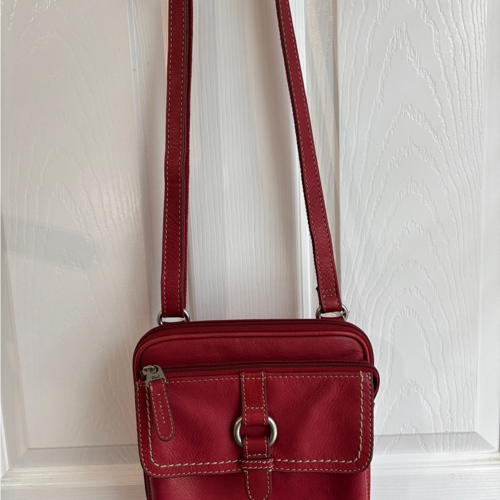 NWOT Y2K Fossil Elegant Red Crossbody Bag